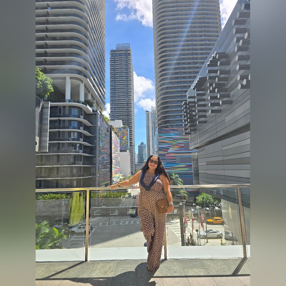 Meet your Posher, Julissa